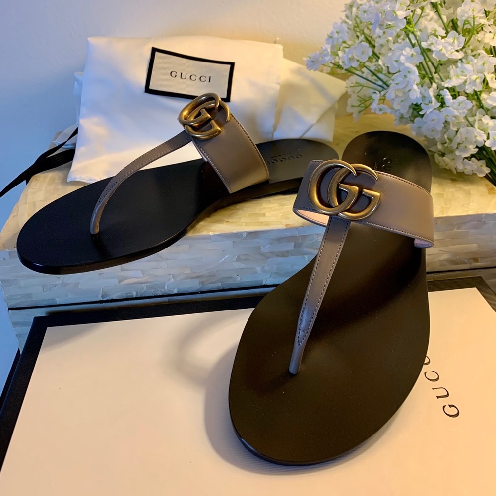 Gucci Marmont Leather Thong Sandals Double G 37